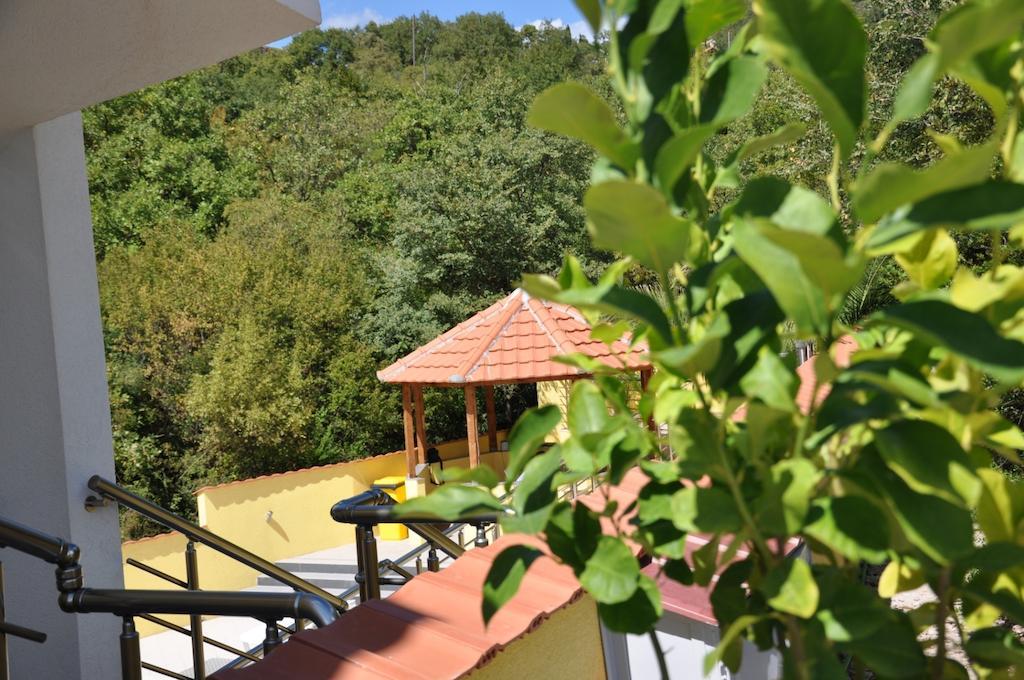 Crypto Villa G تْشيرسيك نوفي المظهر الخارجي الصورة